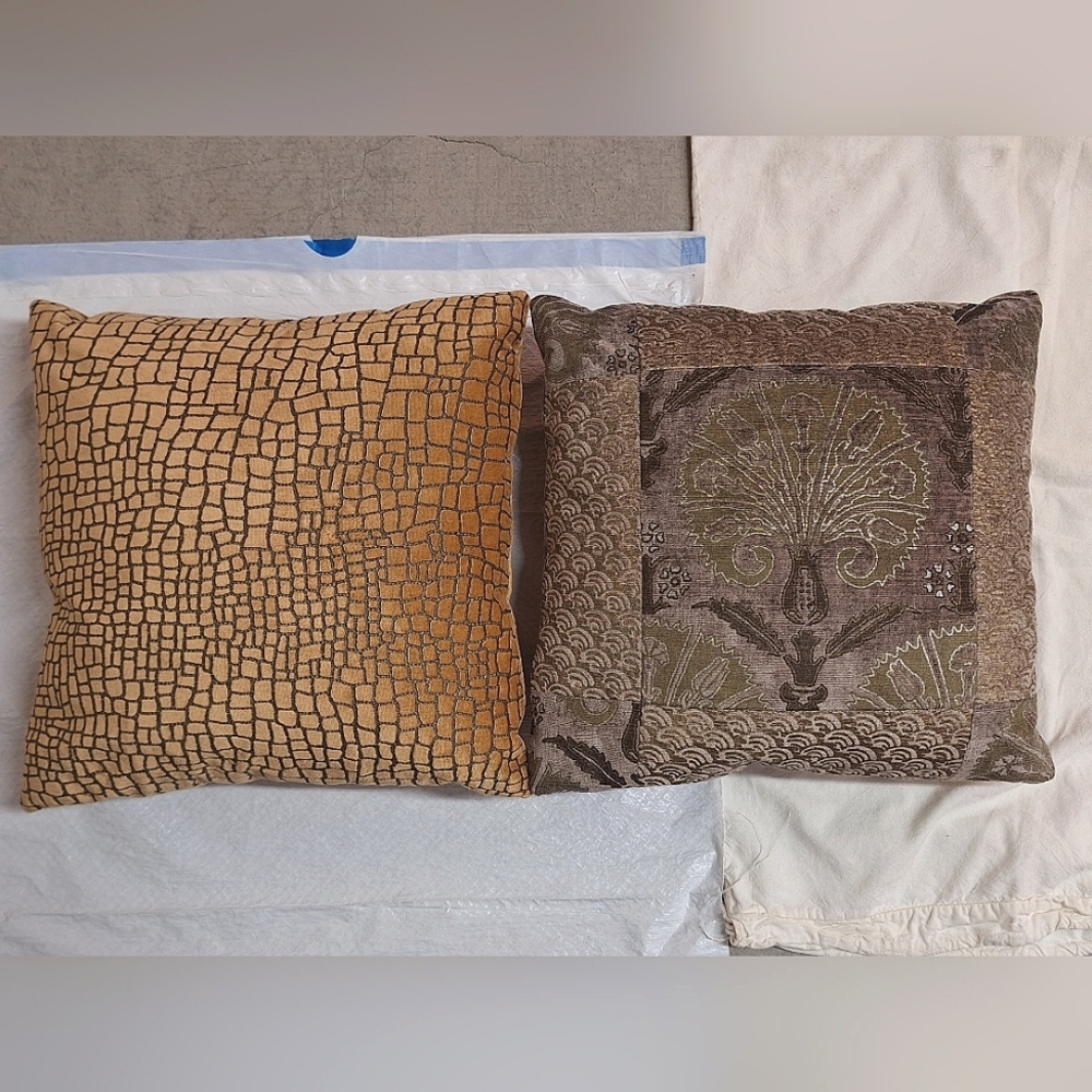 VENETIA STVDIVM | Vintage Pillows